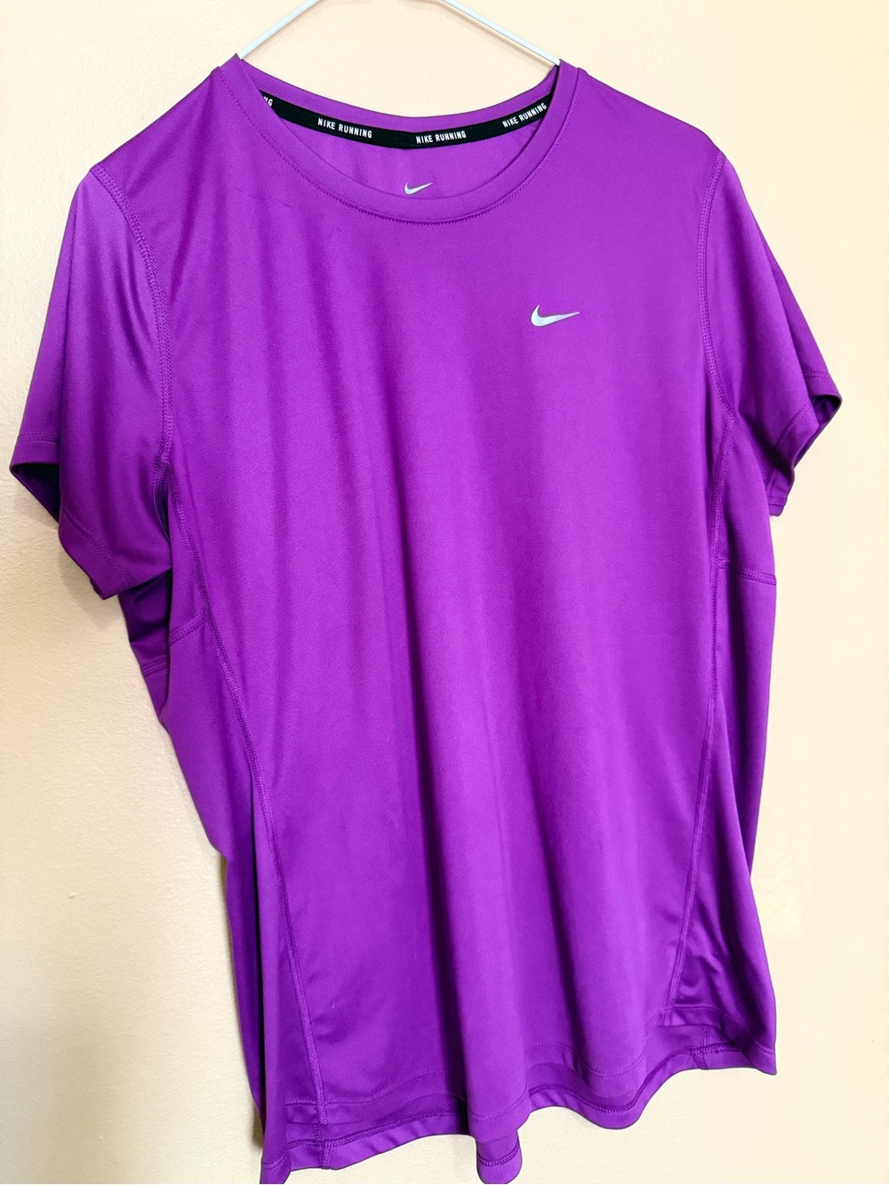 Nike Women’s Purple Short Sleeve Performance Tee